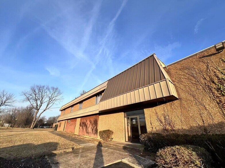 More Photos Of 1300 Old Kings hwy, Maple Shade Township Warehouse For Lease