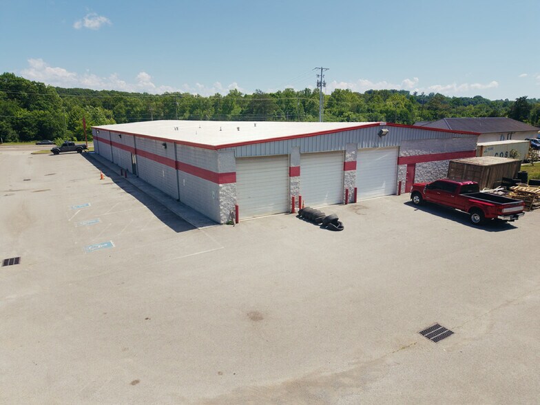 Primary Photo Of 1345 Callahan Dr, Knoxville Distribution For Sale