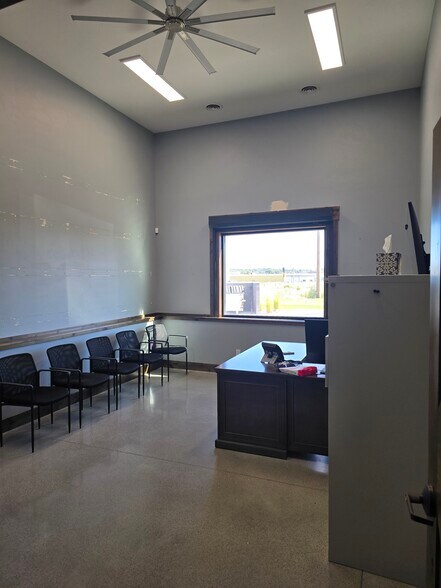 More Photos Of 870 N 2nd E, Rexburg General Retail For Lease