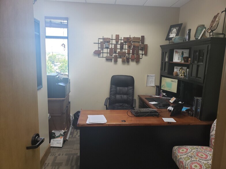 More Photos Of 12427 S Pasture Rd, Riverton Medical For Lease