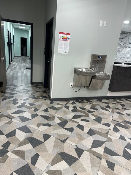 More Photos Of 1661 Eastchase Pkwy, Fort Worth Medical For Lease