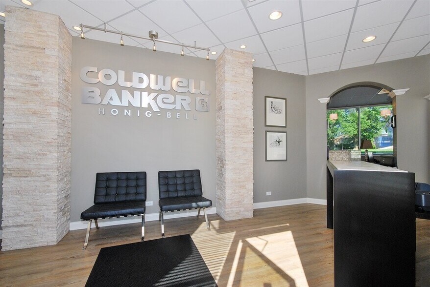 More Photos Of 415 E State St, Geneva General Retail For Lease