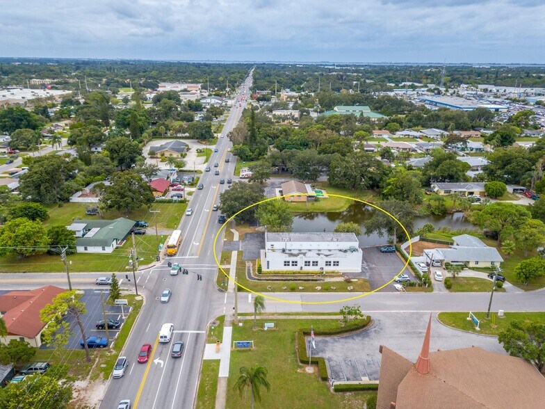 More Photos Of 3800 26th St W, Bradenton Medical For Sale