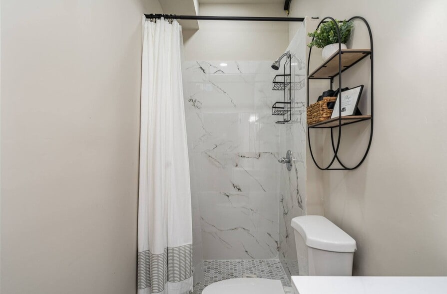 More Photos Of 513 3rd Ave S, Nashville Office For Sale