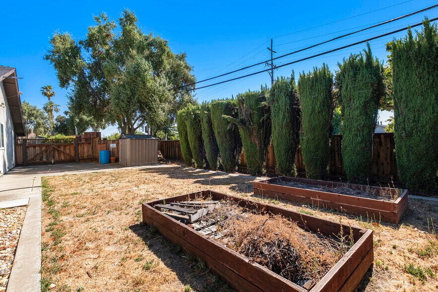 More Photos Of 1230 Vancouver Way, Livermore Assisted Living For Sale