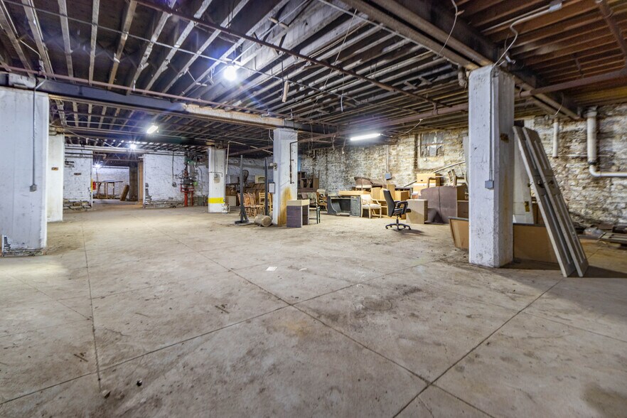 More Photos Of 1275 Budd St, Cincinnati Warehouse For Sale