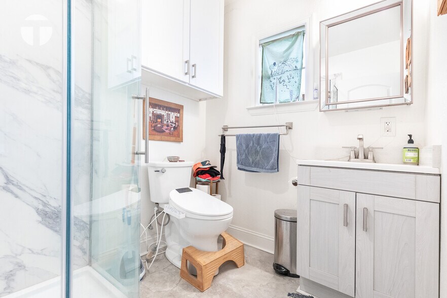 More Photos Of 2016 U St, Sacramento Apartments For Sale