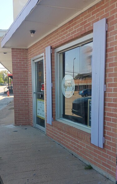 Primary Photo Of 202-204 S 2nd St, Copperas Cove Storefront For Lease