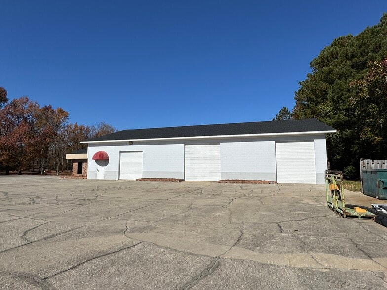 More Photos Of 1106 Goodale Ave, Camden Flex For Sale