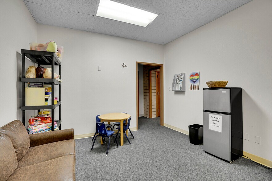 More Photos Of 330 Park Ave, Fort Lupton Office For Lease