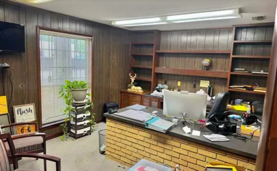 More Photos Of 807 2nd Ave SE, Decatur Office For Lease