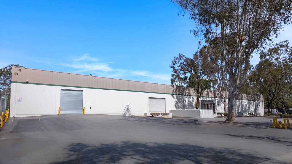 More Photos Of 16205 Distribution Way, Cerritos Manufacturing For Sale