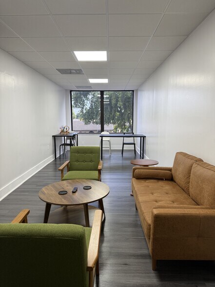 More Photos Of 1140 W 50th St, Hialeah Medical For Sale