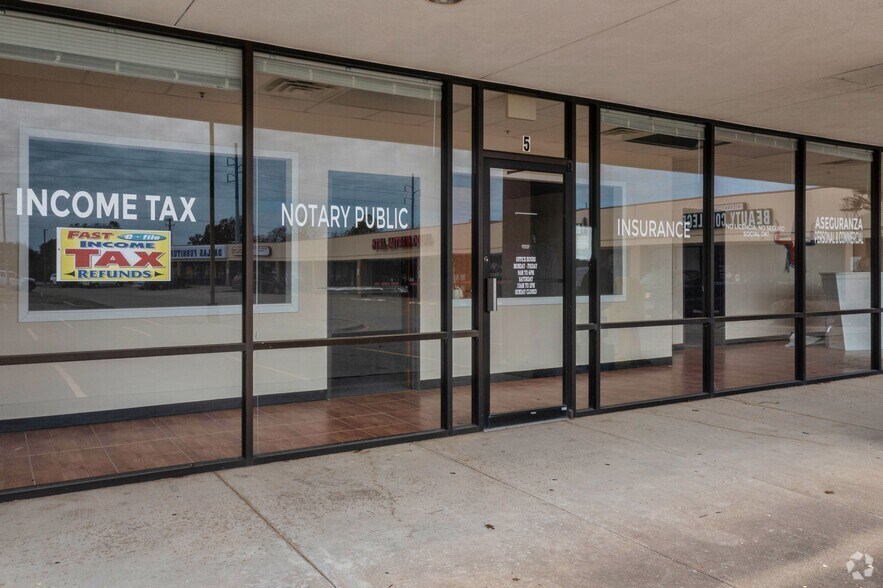 More Photos Of 1225 Belt Line Rd, Garland Unknown For Lease