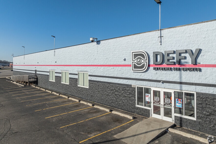 More Photos Of 1730-1740 E Sherman Blvd, Muskegon Unknown For Lease