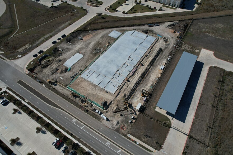 Primary Photo Of 19150 Marketplace Ave, Kyle Manufacturing For Lease