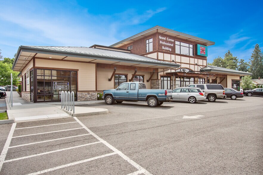 More Photos Of 3707 S Grand Blvd, Spokane Freestanding For Lease