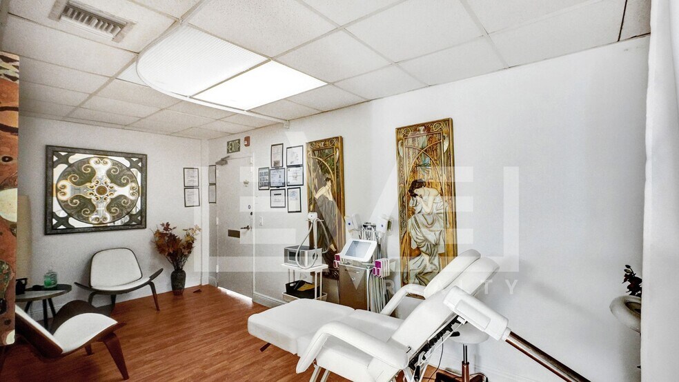 More Photos Of 3015 N Ocean Blvd, Fort Lauderdale Apartments For Sale