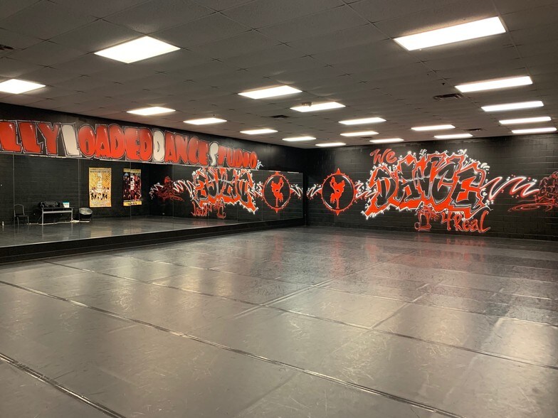 More Photos Of 8730 N Pavilion Dr, West Chester Skating Rink For Sale