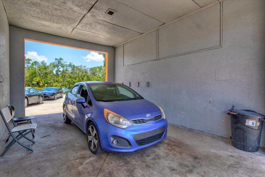 More Photos Of 15182 Dahlgren Ave, Port Charlotte Carwash For Lease