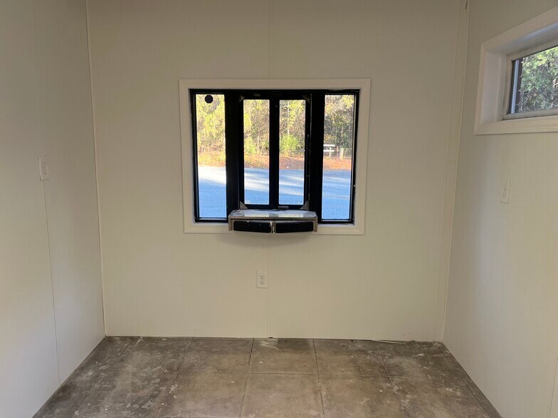 More Photos Of 2790 N NC 16 Business Hwy, Denver General Retail For Lease