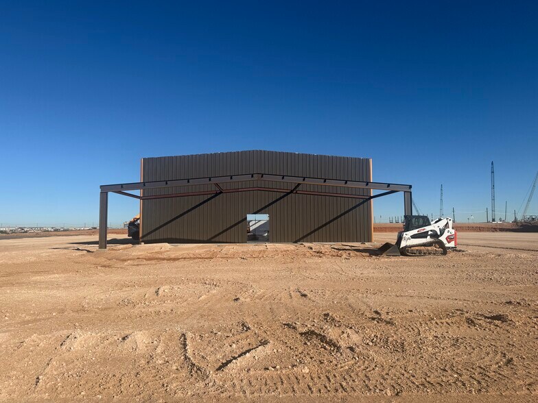 More Photos Of 5116 CR 131, Midland Warehouse For Sale