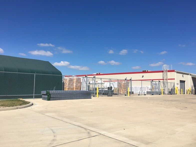 More Photos Of 1650 Highway 365, Port Arthur Freestanding For Sale