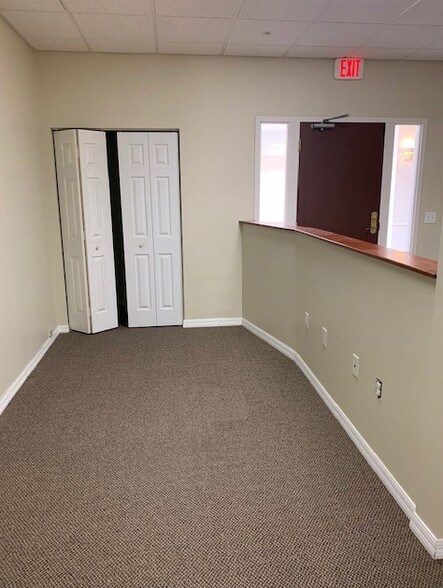 More Photos Of 9220 Bonita Beach Rd, Bonita Springs Medical For Lease