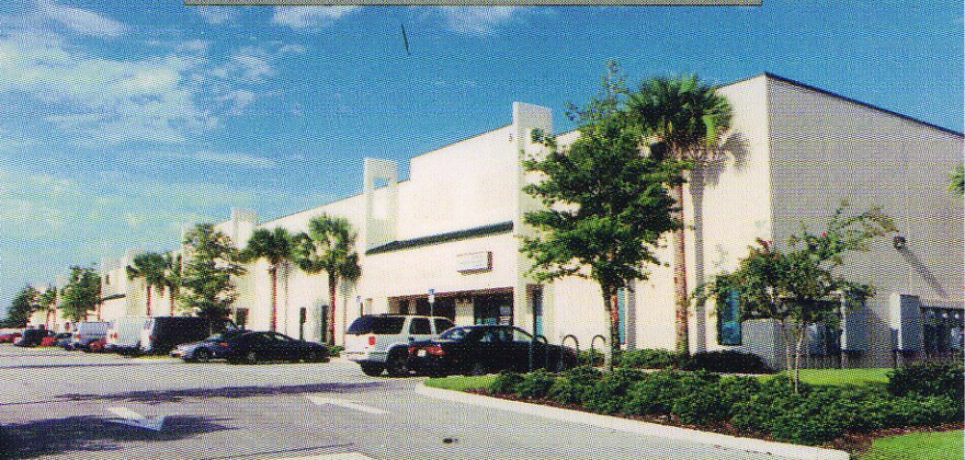 More Photos Of 8440 Tradeport Dr, Orlando Light Distribution For Lease