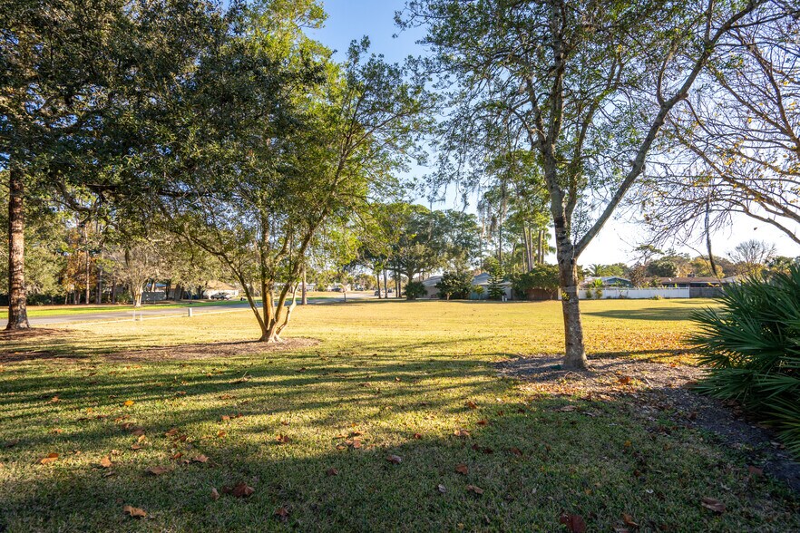 More Photos Of 49 Shores Blvd, Saint Augustine Office For Lease