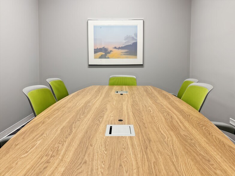 More Photos Of 15631-15653 S 94th Ave, Orland Park Coworking Space
