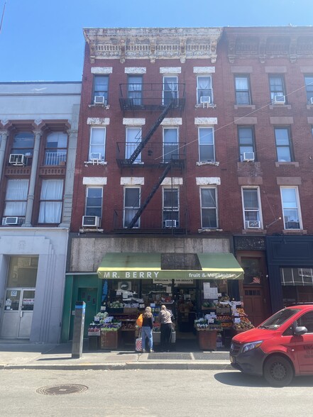 Primary Photo Of 892 Manhattan Ave, Brooklyn Freestanding For Lease