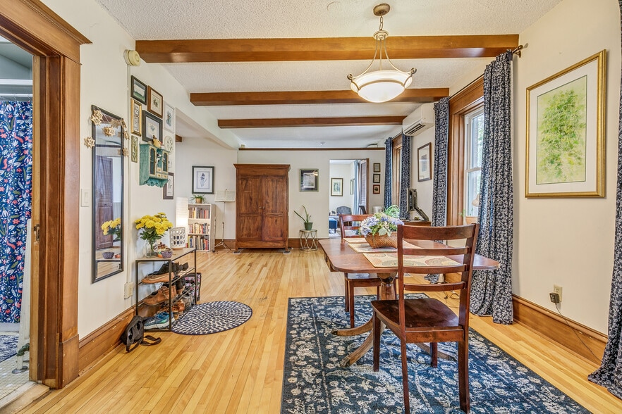 More Photos Of 3701 S Lyndale Ave, Minneapolis Storefront Retail Residential For Sale