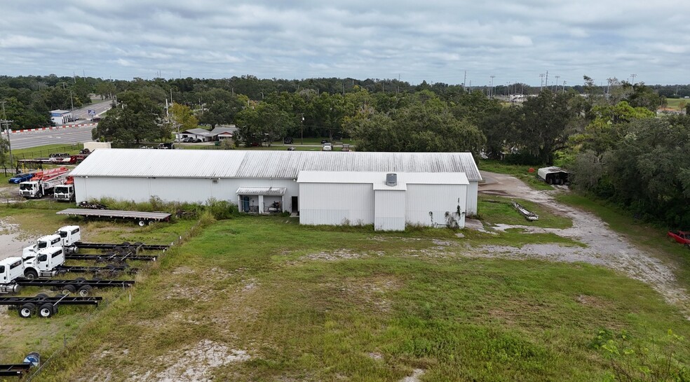 More Photos Of 9879 US Highway 301 N, Tampa Warehouse For Lease