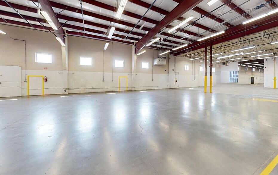 More Photos Of 205 Hutchings St, Winnipeg Manufacturing For Lease