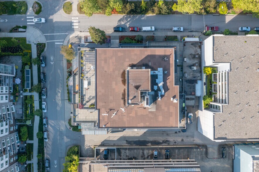 More Photos Of 410, 460 And 470 - 233 West 1st St, North Vancouver Medical For Sale