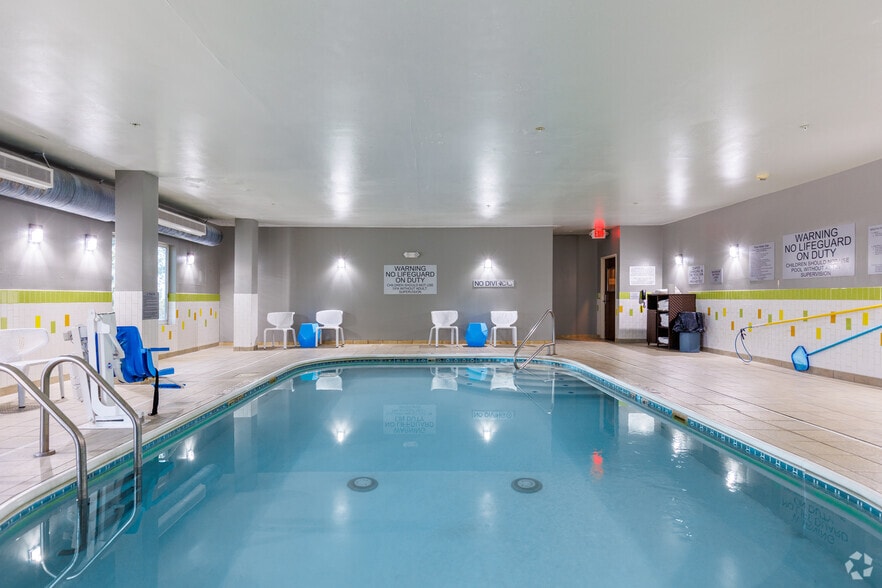 More Photos Of 6851 West Fwy, Fort Worth Hotel For Sale