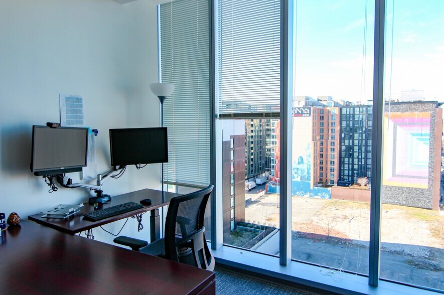 More Photos Of 1275 1st St NE, Washington Office For Lease