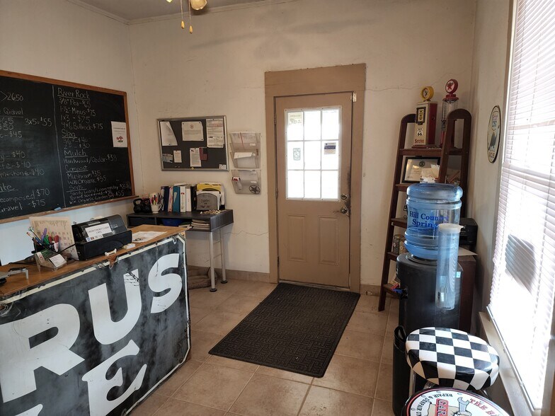 More Photos Of 1951 S Magnolia Ave, Luling Land For Sale