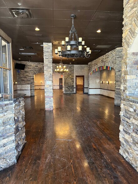 More Photos Of 8138 S Lewis Ave, Tulsa Unknown For Sale
