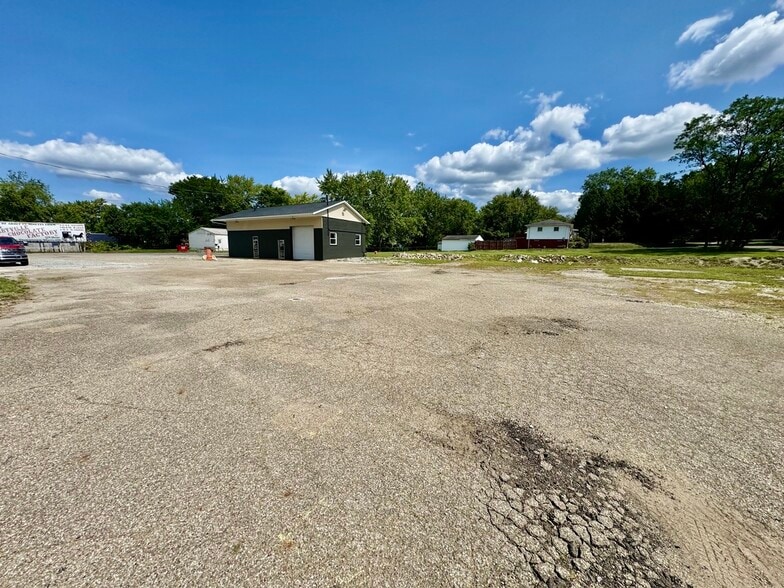 More Photos Of 1475 Massillon Rd, Akron Convenience Store For Sale