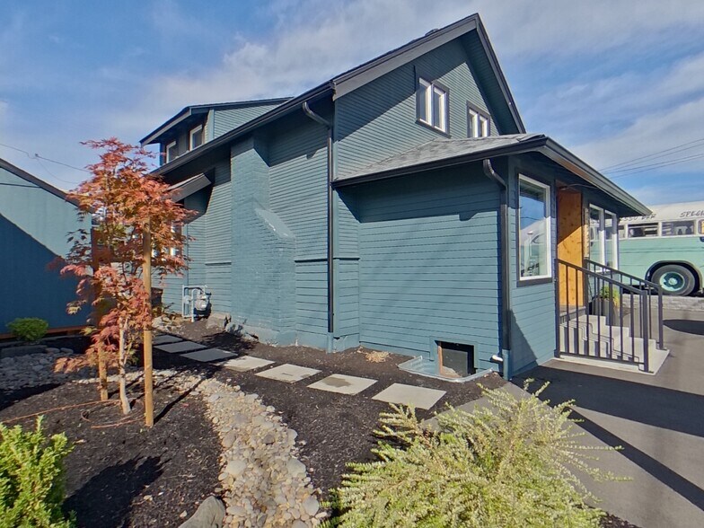 More Photos Of 2650 Willamette St, Eugene Loft Creative Space For Lease