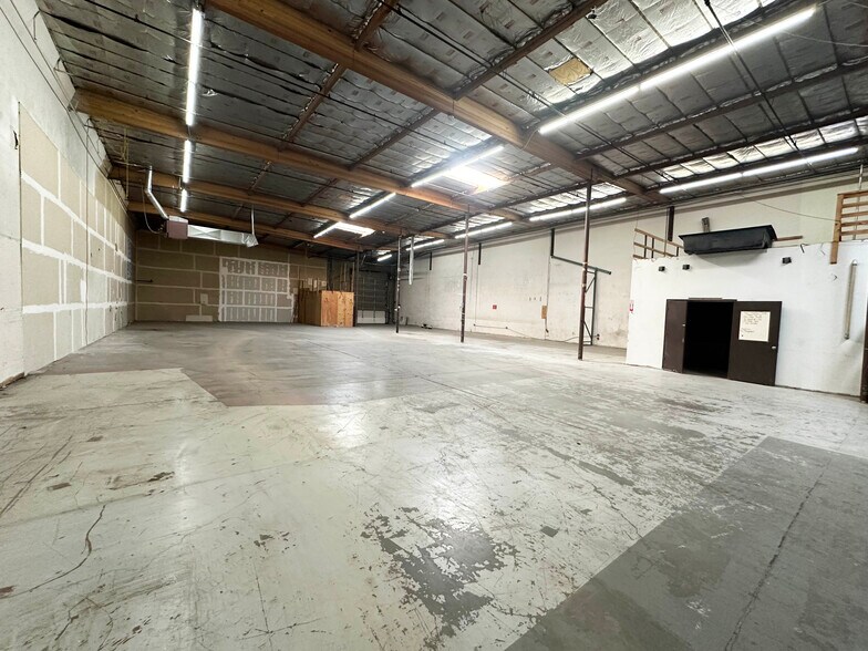 More Photos Of 1625-1655 Linda Way, Sparks Flex For Lease