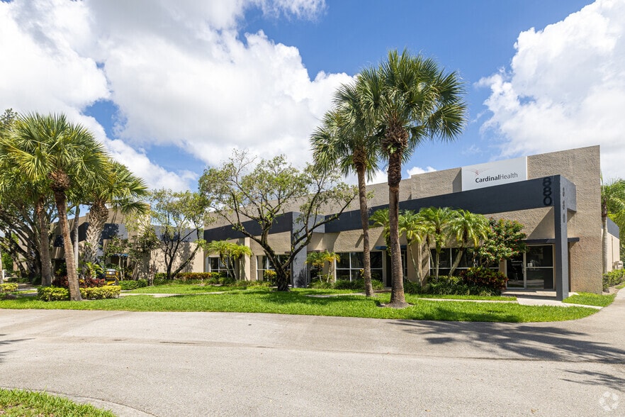 Primary Photo Of 880 Jupiter Park Dr, Jupiter Light Manufacturing For Sale