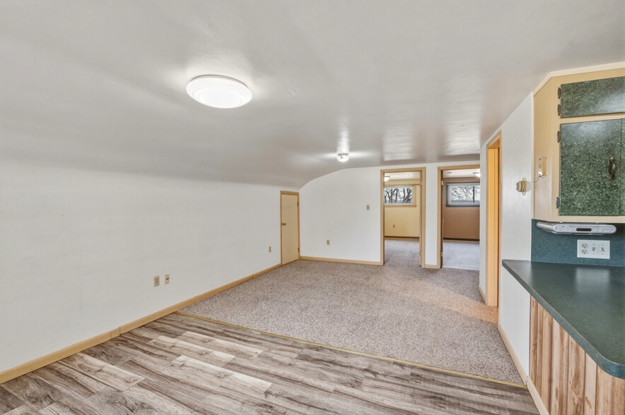 More Photos Of 3450 Mid Valley Dr, De Pere Flex For Sale