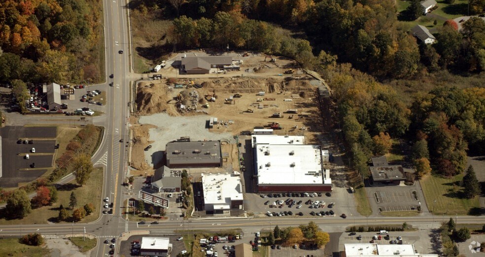 More Photos Of 1022-1028 Route 146, Clifton Park Convenience Store For Lease