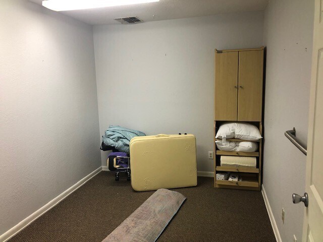 More Photos Of 795 Crestview Cir, Port Charlotte Medical For Sale