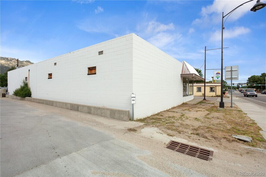 More Photos Of 202 Tabor St, Buena Vista General Retail For Sale