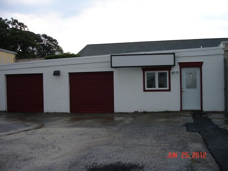 More Photos Of 900 E Little Creek Rd, Norfolk Garden Center For Lease