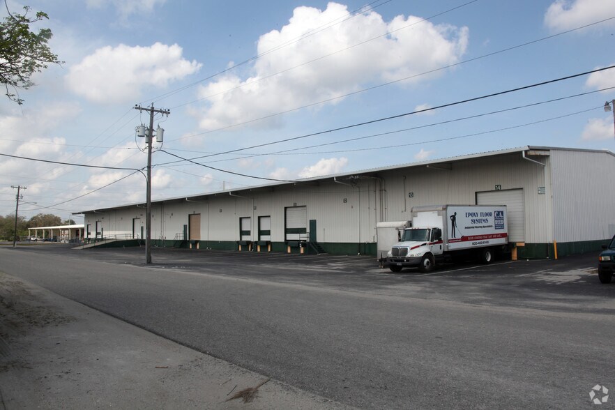 More Photos Of 2610 Mine and Mill Rd, Lakeland Warehouse For Lease
